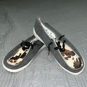 Gypsy Jazz women’s shoes. Cow print Size 9.5